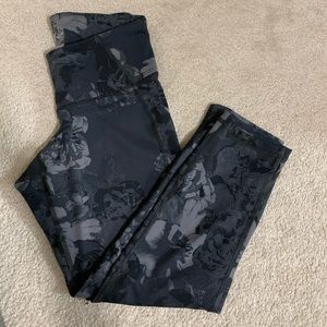 Brand new Old navy cropped leggings/tights!!